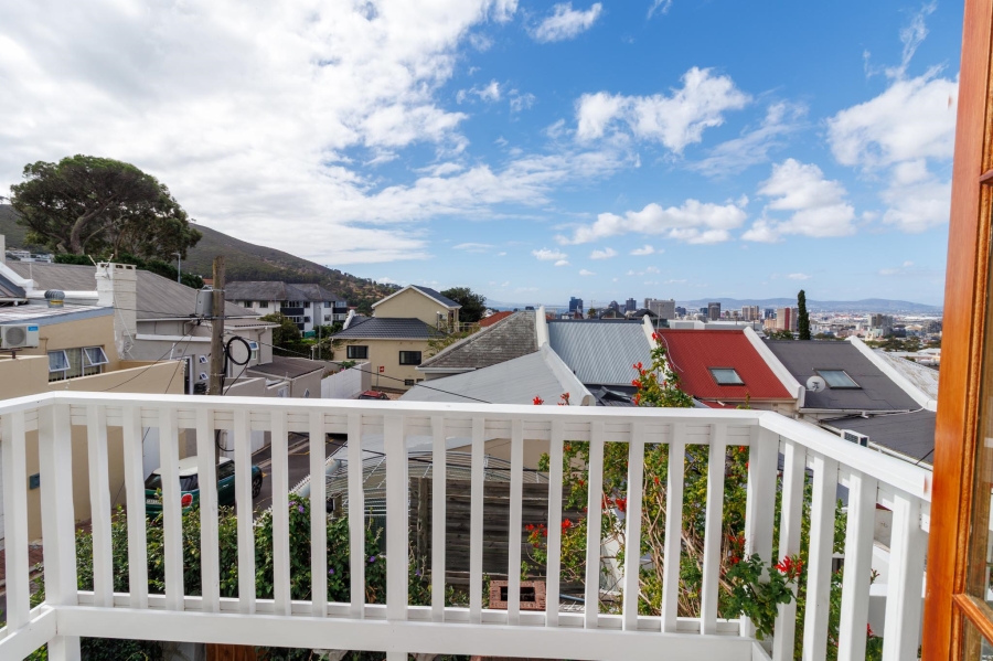 To Let 4 Bedroom Property for Rent in Gardens Western Cape